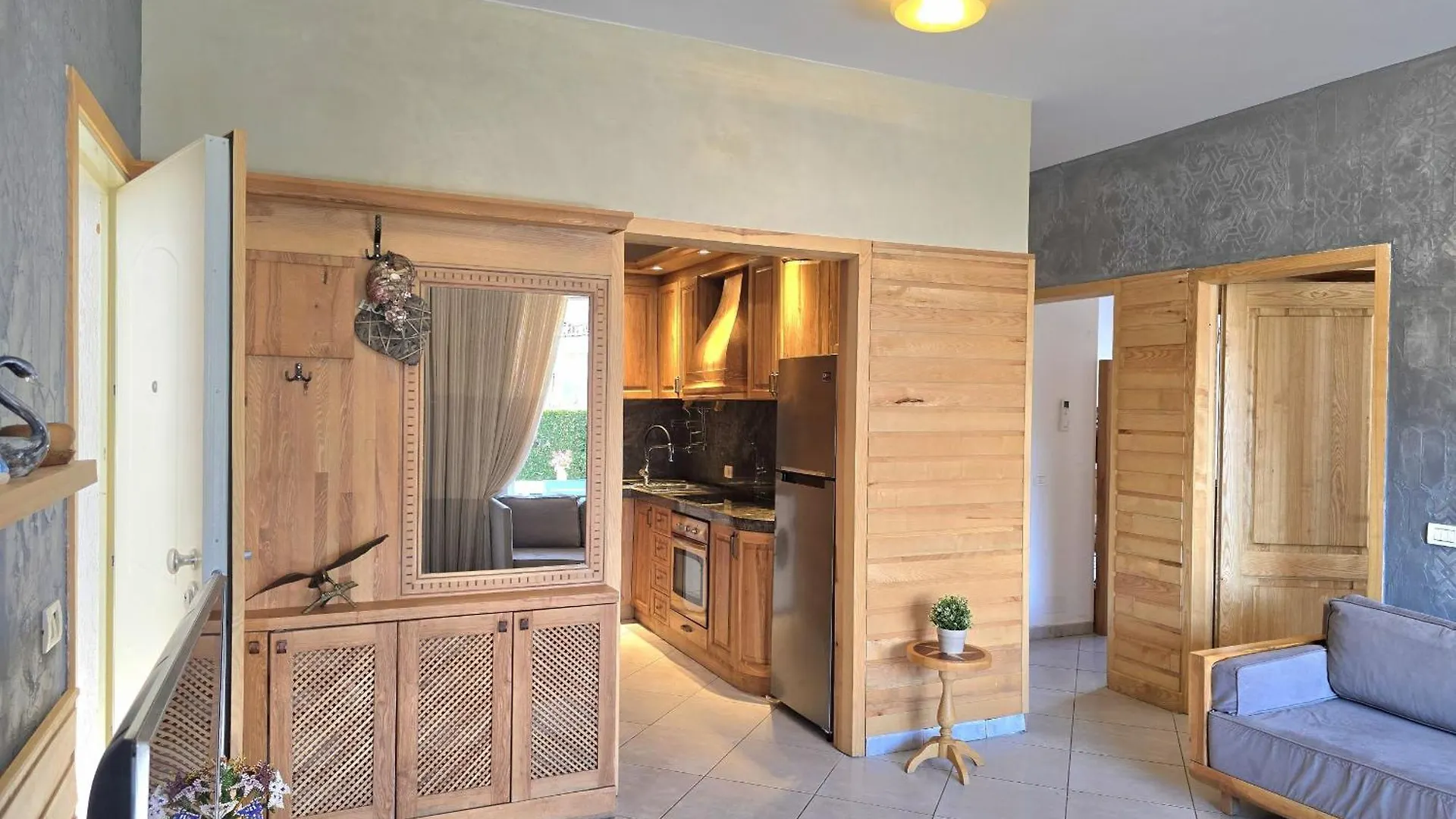Seaside Timber Apartments Plazhi San Pietro 0*,