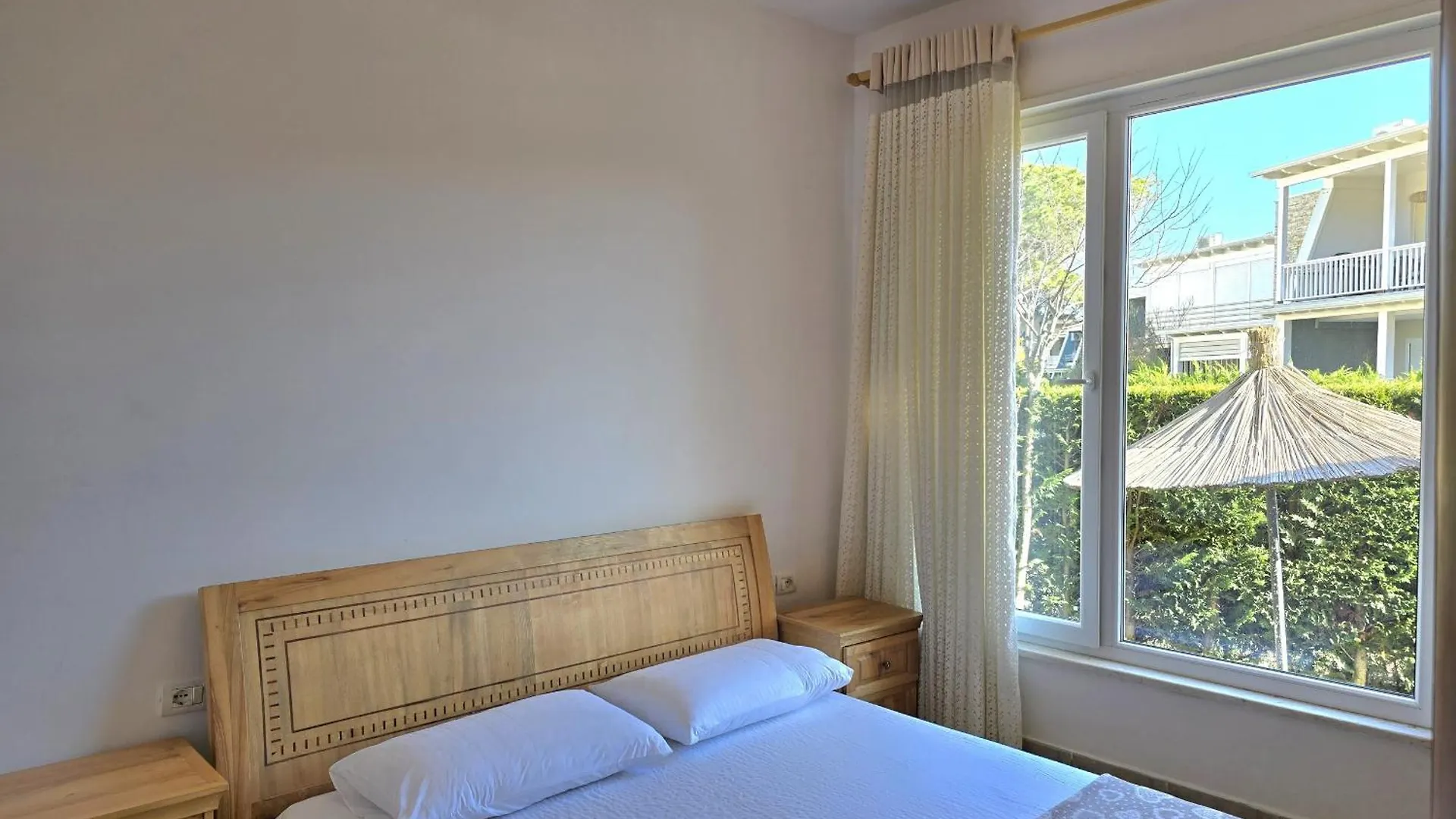 Seaside Timber Apartments Plazhi San Pietro 0*,