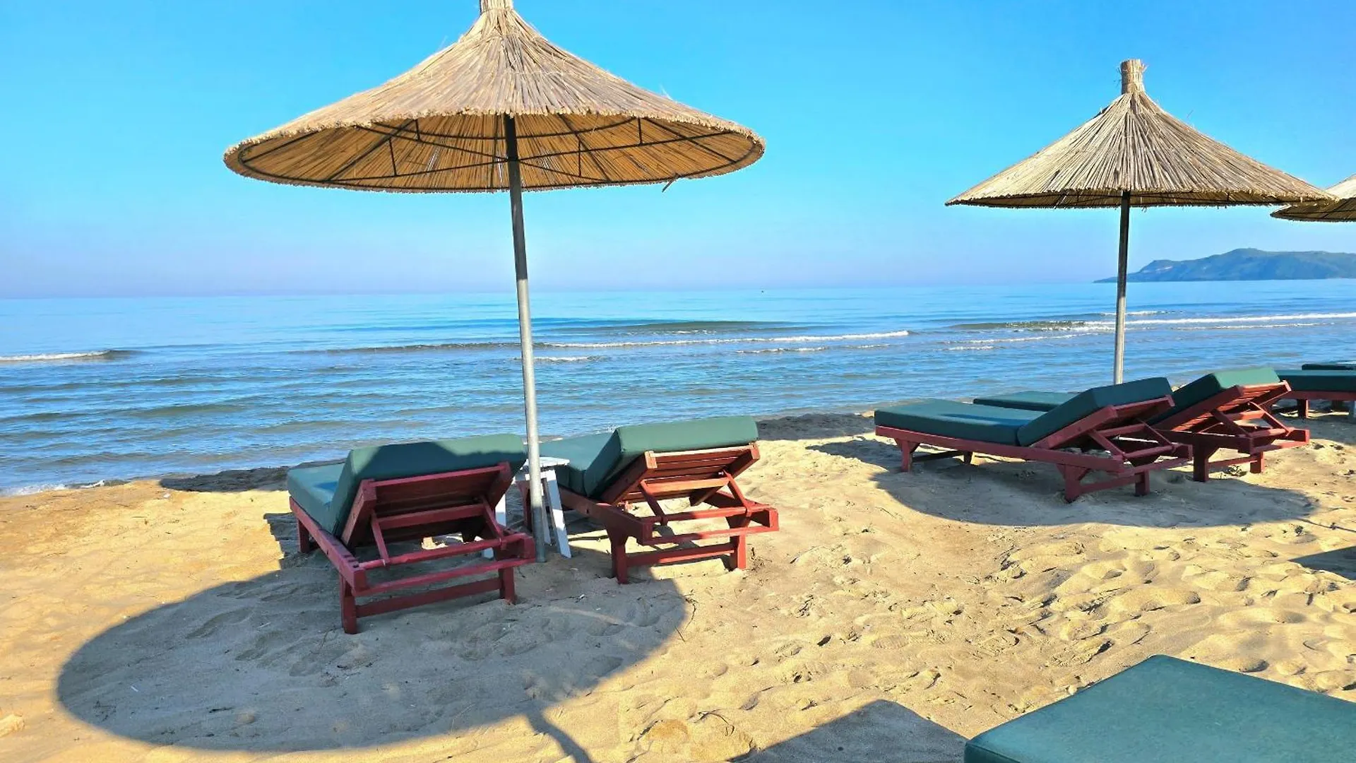 Seaside Timber Apartments Plazhi San Pietro Albania